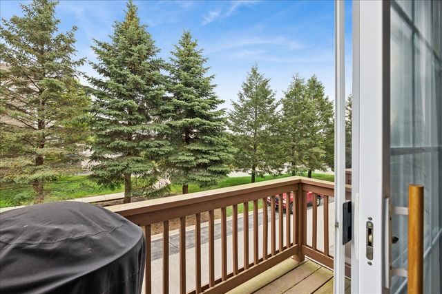 140 Station Park Circle, Grayslake, IL 60030