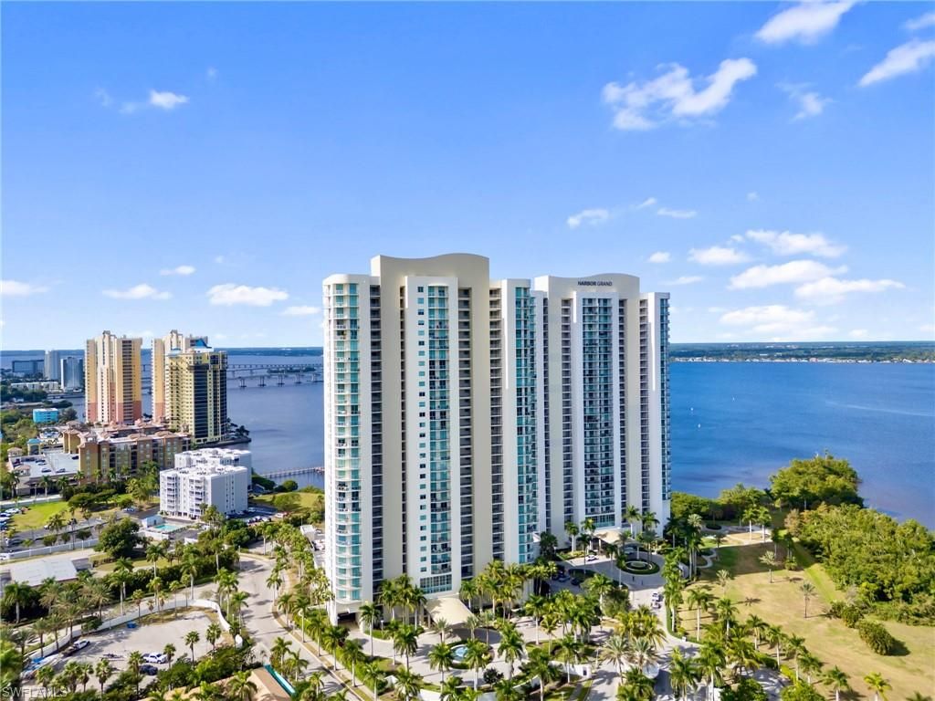 3000 Oasis Grand BLVD 1206, FORT MYERS, FL 33916 — exterior