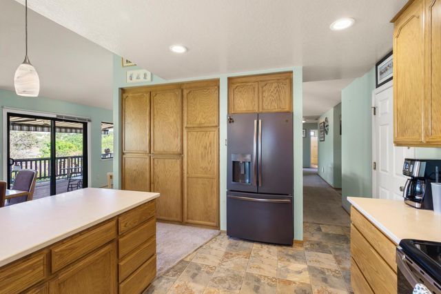 233 Mistletoe Ct, Angels Camp, CA 95222