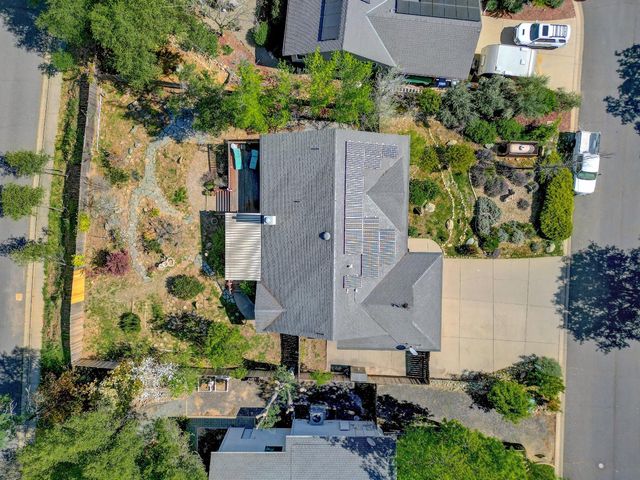 233 Mistletoe Ct, Angels Camp, CA 95222