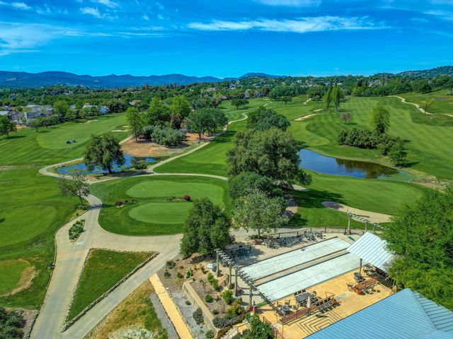 233 Mistletoe Ct, Angels Camp, CA 95222