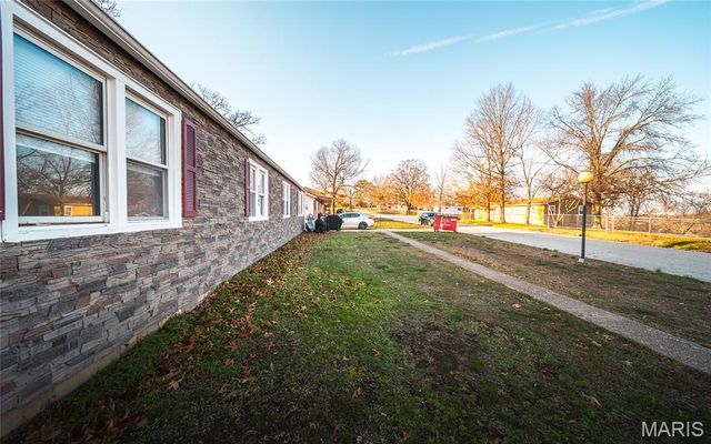 23105 Triple Lane, St Robert, MO 65584