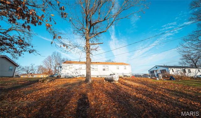 23105 Triple Lane, St Robert, MO 65584