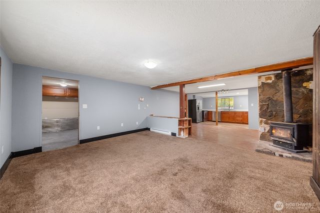 24727 E Blanchard Rd, Elk, WA 99156