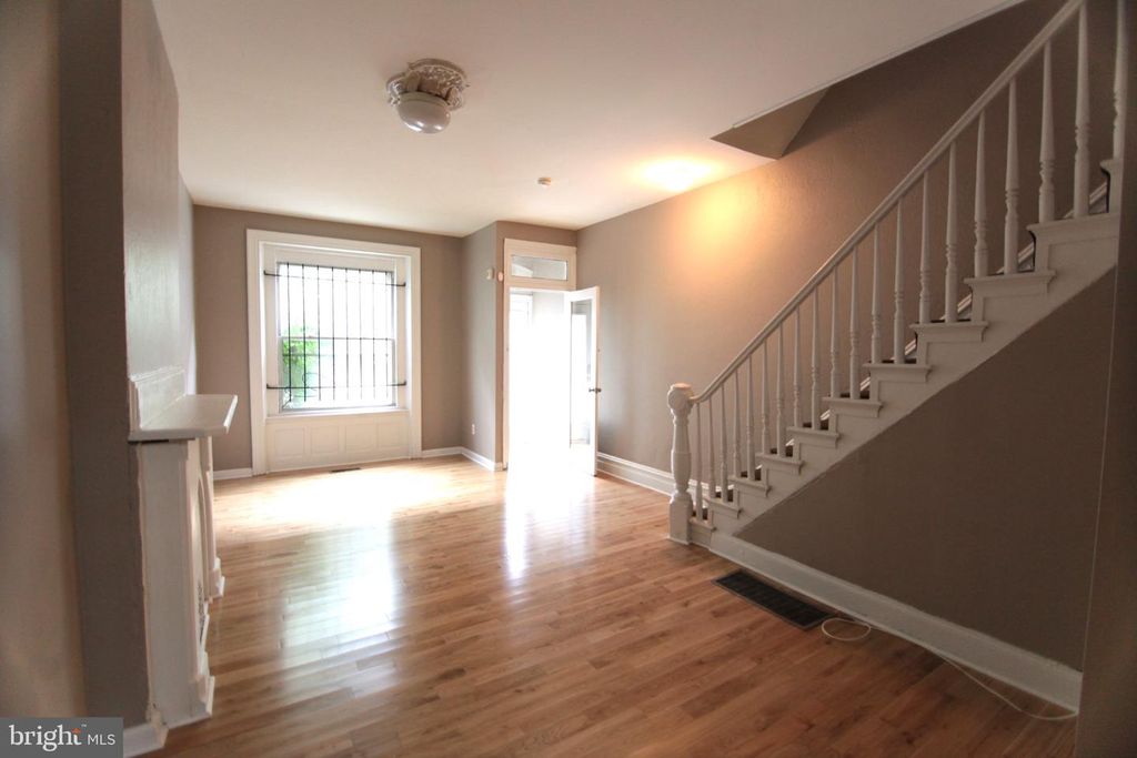 1732 N SYDENHAM ST, PHILADELPHIA, PA 19121 — photo 3