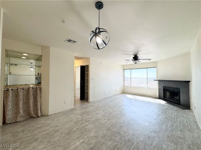 2064 Mesquite Lane 303, Laughlin, NV 89029