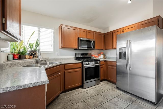 7108 Desert Clover Court, Las Vegas, NV 89129