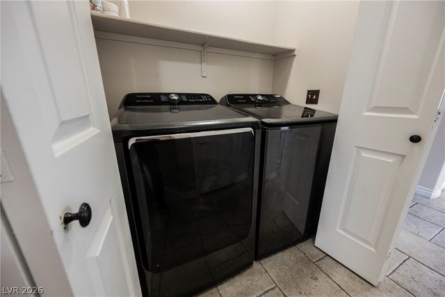 7108 Desert Clover Court, Las Vegas, NV 89129