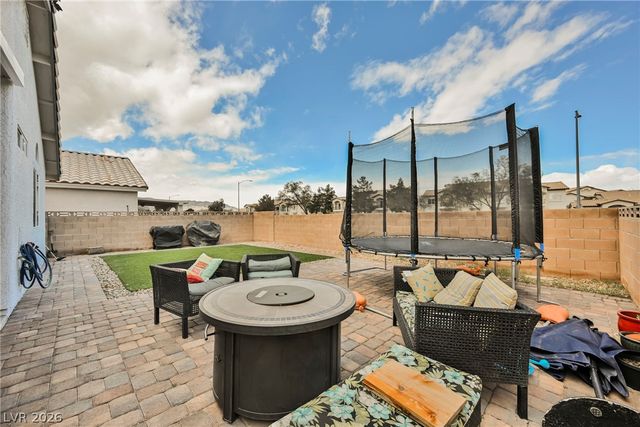 7108 Desert Clover Court, Las Vegas, NV 89129