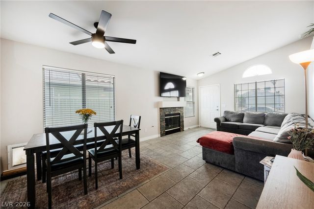 7108 Desert Clover Court, Las Vegas, NV 89129