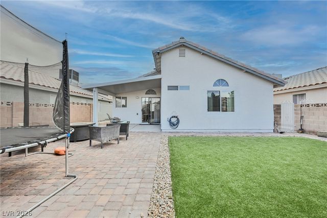 7108 Desert Clover Court, Las Vegas, NV 89129