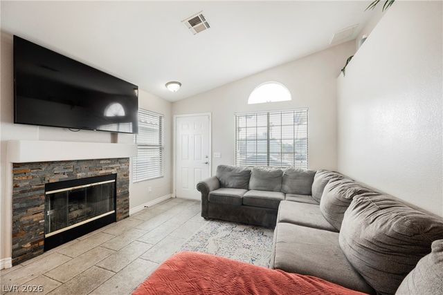 7108 Desert Clover Court, Las Vegas, NV 89129