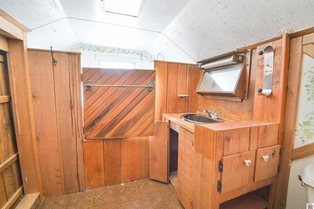 705 S 10th Street, Mayfield, KY 42066