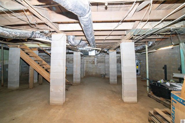 705 S 10th Street, Mayfield, KY 42066