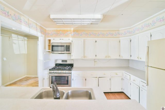 705 S 10th Street, Mayfield, KY 42066