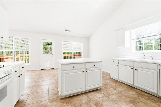 100 Jackson Bluff Court, Lawrenceville, GA 30044