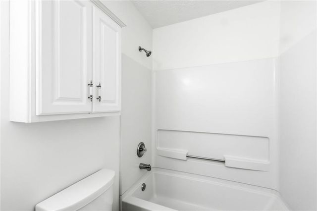 100 Jackson Bluff Court, Lawrenceville, GA 30044