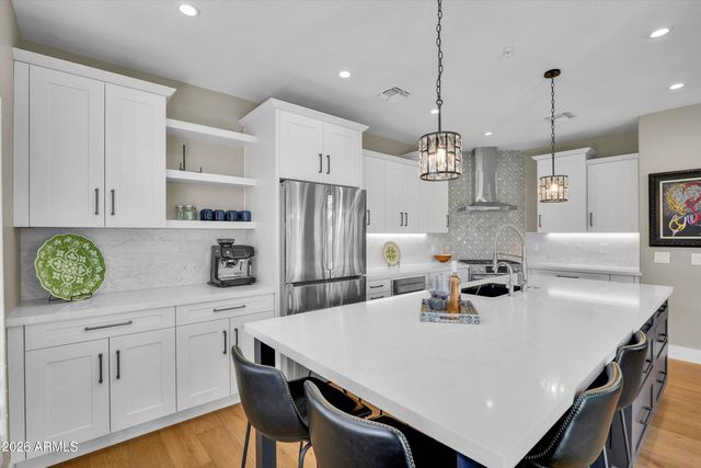 8180 E SHEA Boulevard 1025, Scottsdale, AZ 85260
