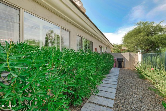 8180 E SHEA Boulevard 1025, Scottsdale, AZ 85260