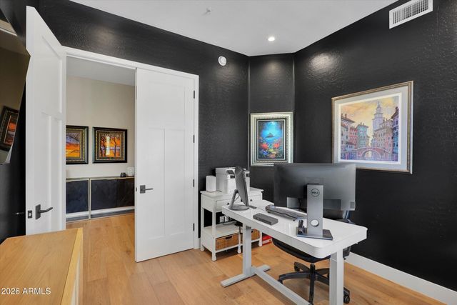 8180 E SHEA Boulevard 1025, Scottsdale, AZ 85260