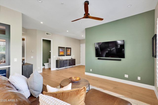 8180 E SHEA Boulevard 1025, Scottsdale, AZ 85260