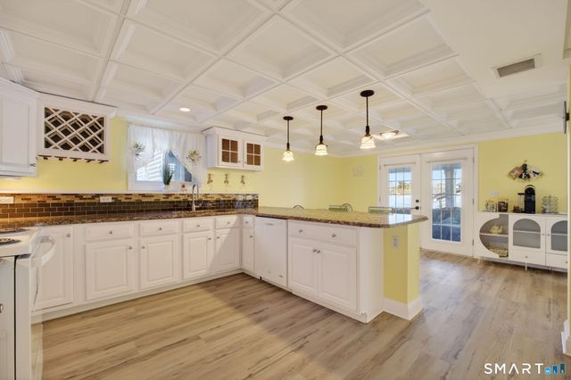 47 Oswegatchie Hills Road, East Lyme, CT 06357