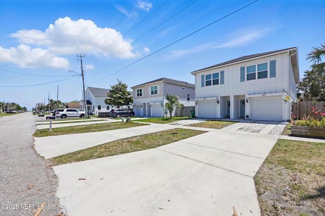 820 3RD Avenue S, Jacksonville Beach, FL 32250