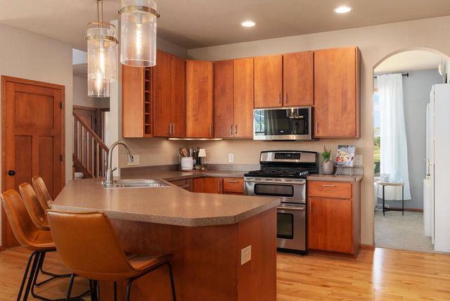 4614 Secret Garden Drive, Mcfarland, WI 53558