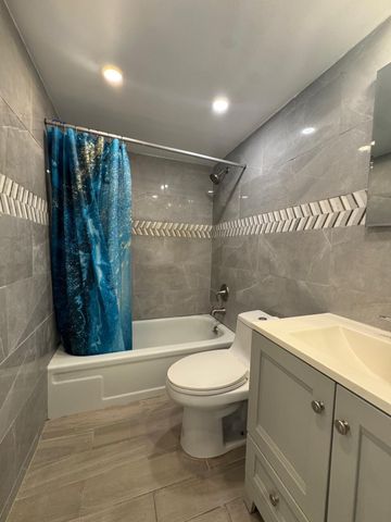 176 Sussex 176, West Palm Beach, FL 33417