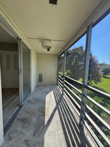 176 Sussex 176, West Palm Beach, FL 33417