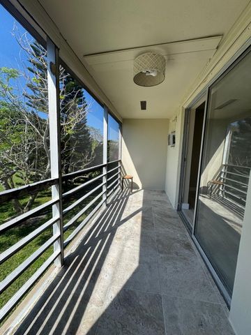 176 Sussex 176, West Palm Beach, FL 33417