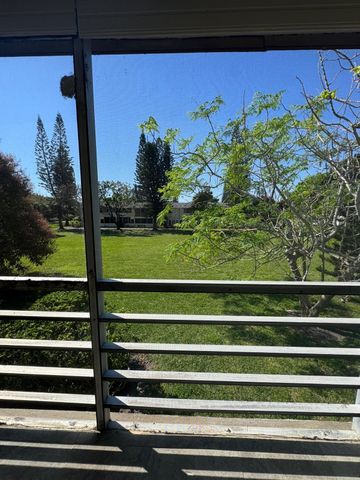 176 Sussex 176, West Palm Beach, FL 33417