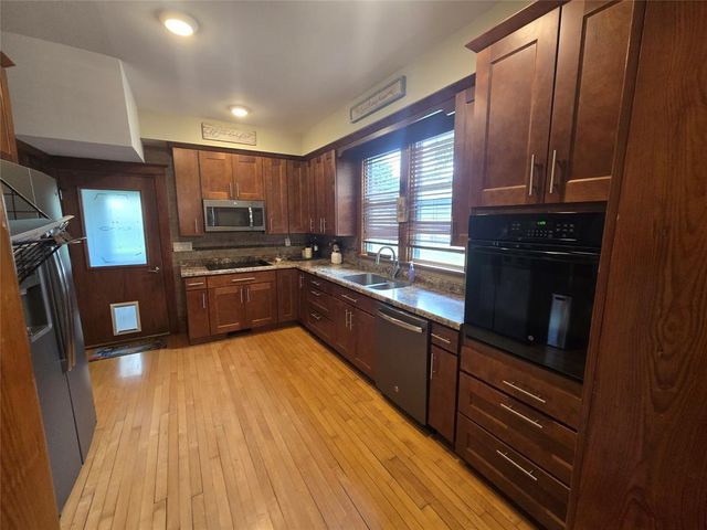 228 E Washington Avenue, Fall Creek, WI 54742
