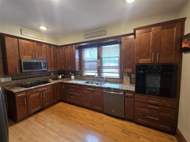 228 E Washington Avenue, Fall Creek, WI 54742