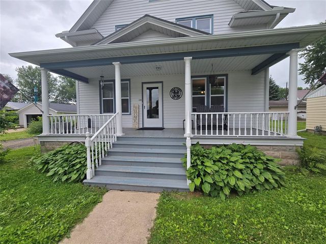 228 E Washington Avenue, Fall Creek, WI 54742