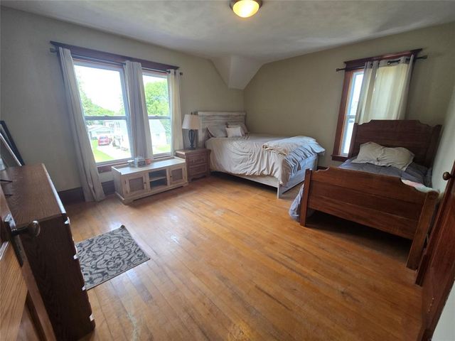 228 E Washington Avenue, Fall Creek, WI 54742