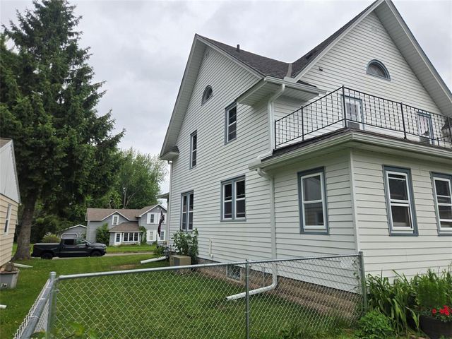 228 E Washington Avenue, Fall Creek, WI 54742