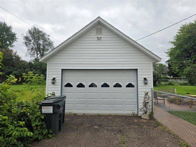 228 E Washington Avenue, Fall Creek, WI 54742