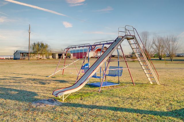 184 Private Road 36194, Sumner, TX 75486