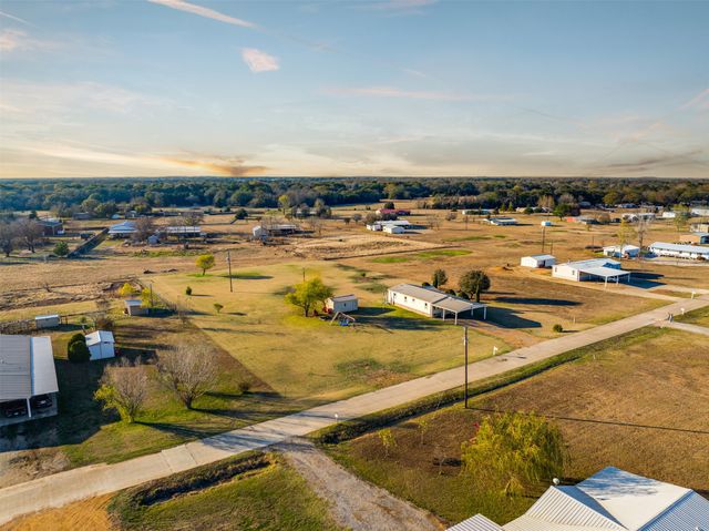 184 Private Road 36194, Sumner, TX 75486