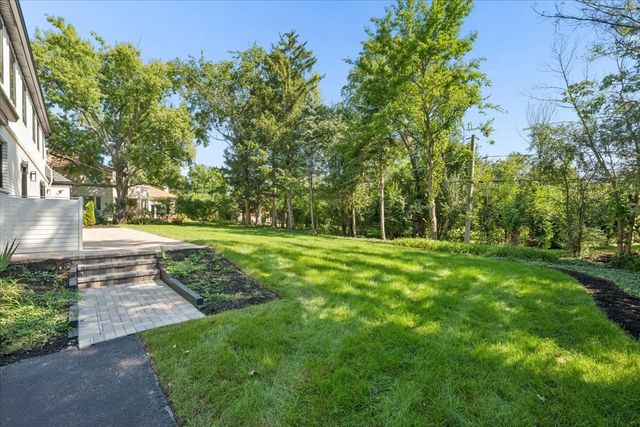 1975 Sunset Ridge Road, Northfield, IL 60093