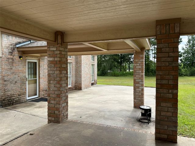 33615 Dobbin Huffsmith Road, Magnolia, TX 77354