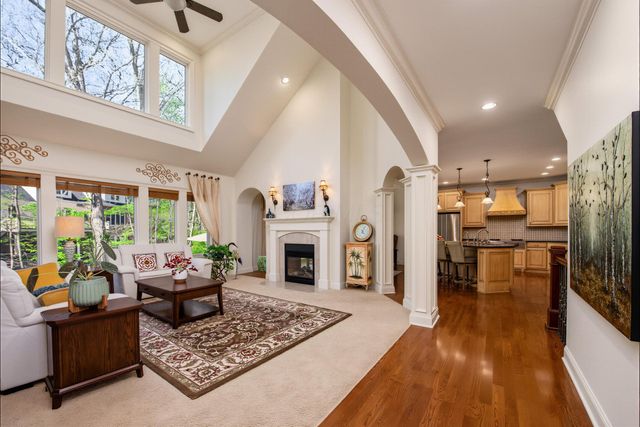 746 Matthews Brook Lane, Powell, OH 43065