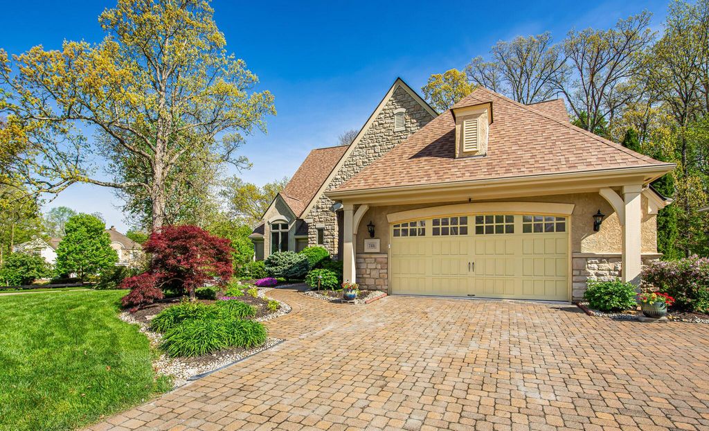 746 Matthews Brook Lane, Powell, OH 43065
