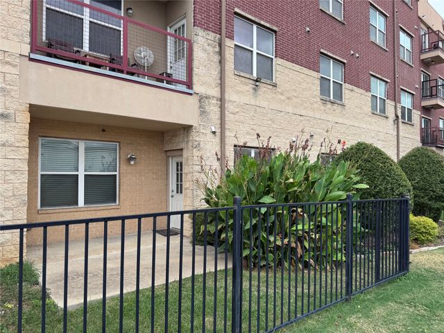 1100 W Trinity Mills Road 1015, Carrollton, TX 75006