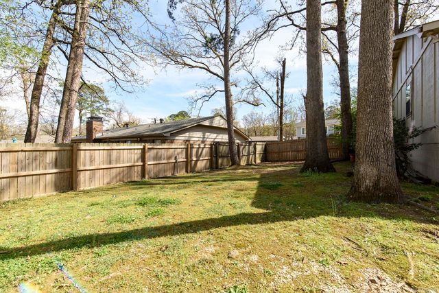 11922 Pleasant Tree Drive, Little Rock, AR 72211