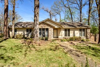 11922 Pleasant Tree Drive, Little Rock, AR 72211