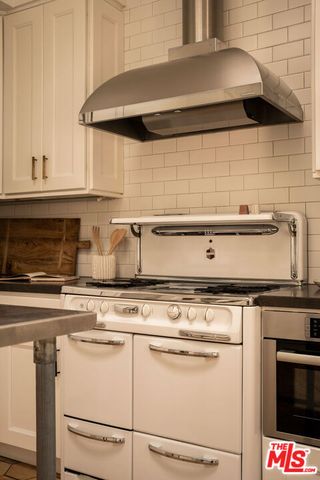 1738 S Ogden Drive, Los Angeles, CA 90019