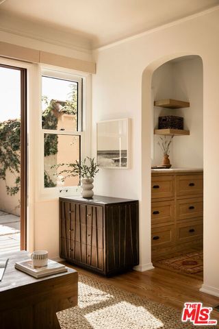 1738 S Ogden Drive, Los Angeles, CA 90019