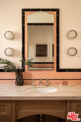 1738 S Ogden Drive, Los Angeles, CA 90019